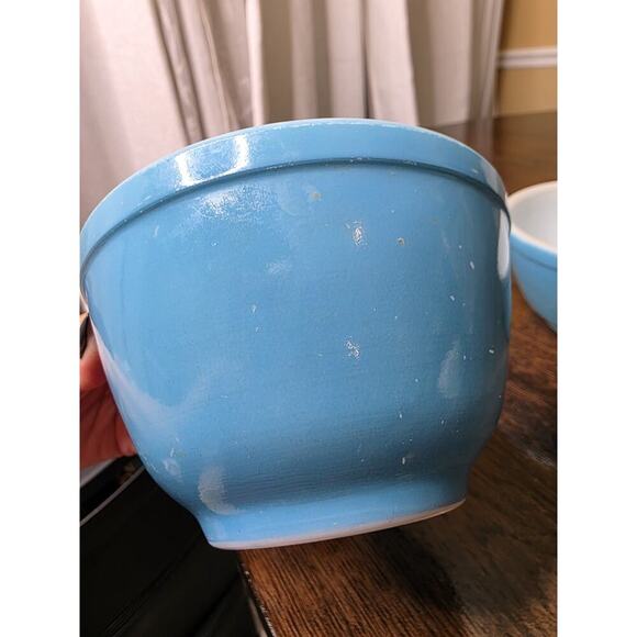 2 Vintage Pyrex 401 Blue 1 1/2 Pint Nesting Ovenware Bowls USA - Picture 4 of 16